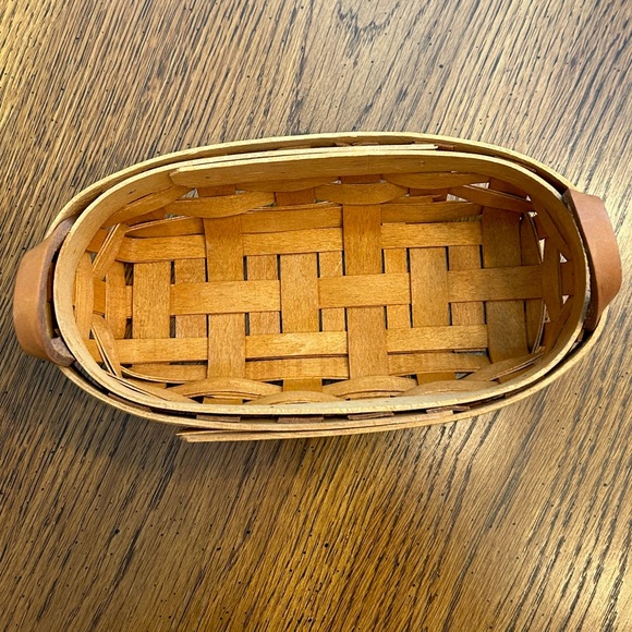 LONGABERGER 1997 LAVENDER BOOKING BASKET #10138 WITH PLASTIC INSERT - Picture 8 of 16